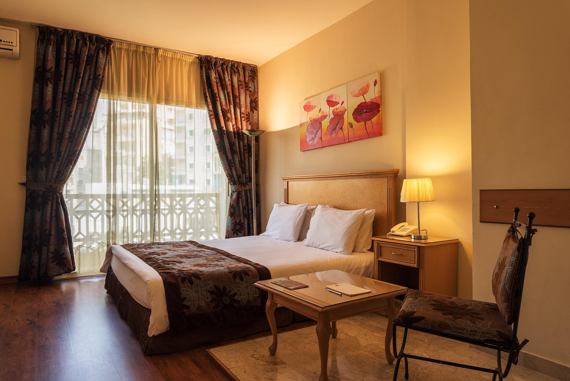 ביירות Rawche Universal Apartments מראה חיצוני תמונה