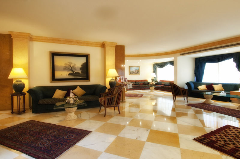 ביירות Rawche Universal Apartments מראה חיצוני תמונה