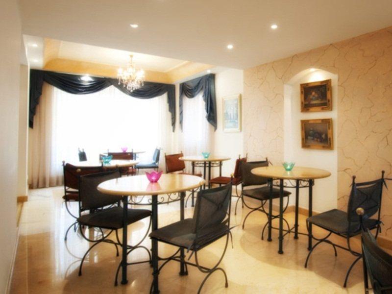 ביירות Rawche Universal Apartments מראה חיצוני תמונה