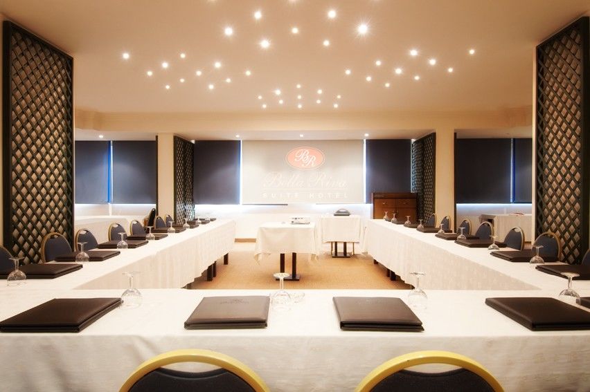 ביירות Rawche Universal Apartments מראה חיצוני תמונה